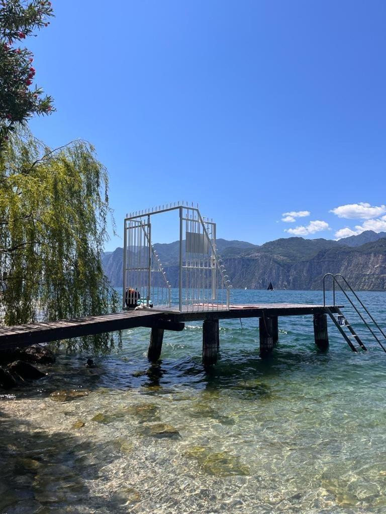 Lake View Luca Apartment 말세진느 외부 사진